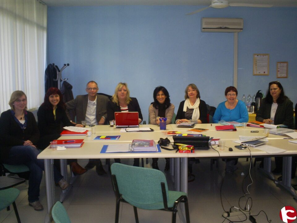 La Universidad Permanente participa en un proyecto internacional que desarrolla guías de aprendizaje para estudiantes adultos europeos