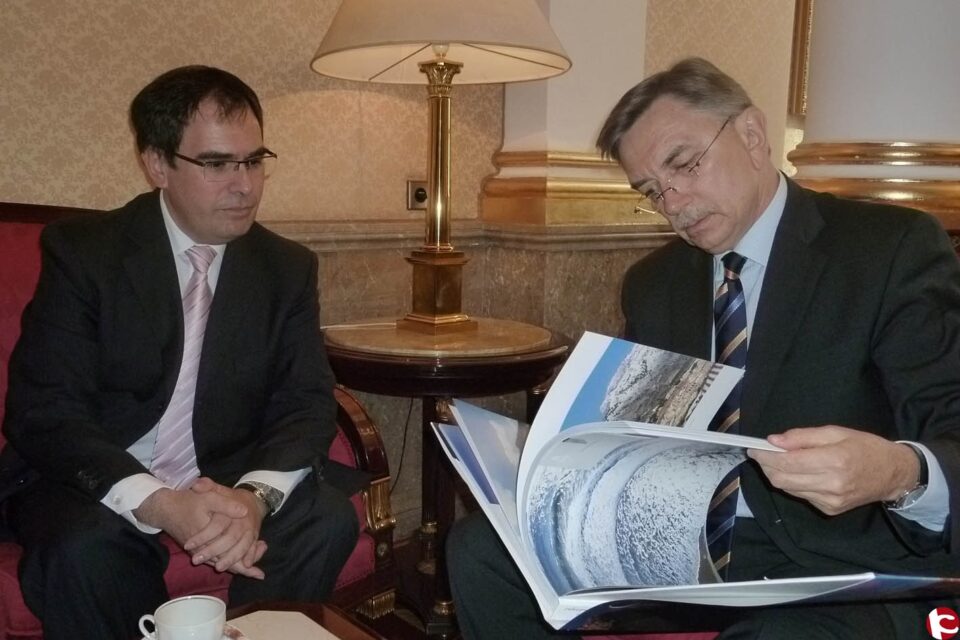 Costa Blanca y Rusia consensuan potenciar las relaciones turísticas