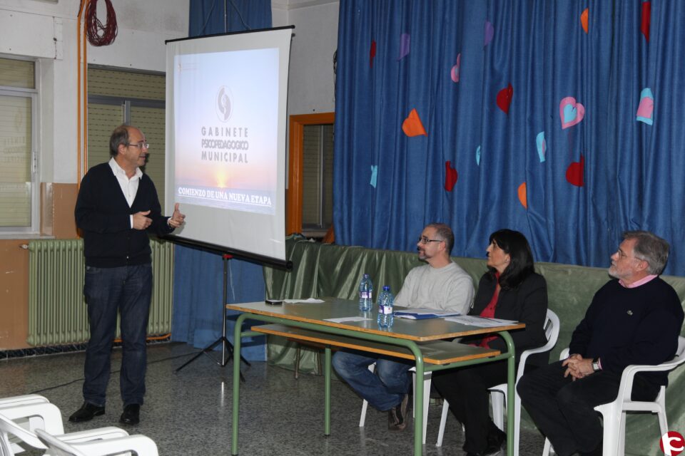 El Gabinete Psicopedagógico Municipal expone sus nuevos retos antes la comunidad educativa