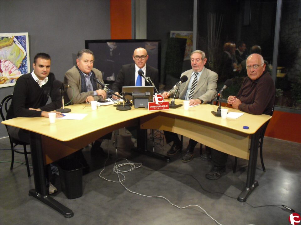 La tertulia política analiza los temas de interés de esta semana