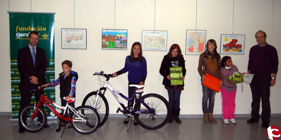 Se entregan los premios del décimo concurso de dibujo de Muestra Villena