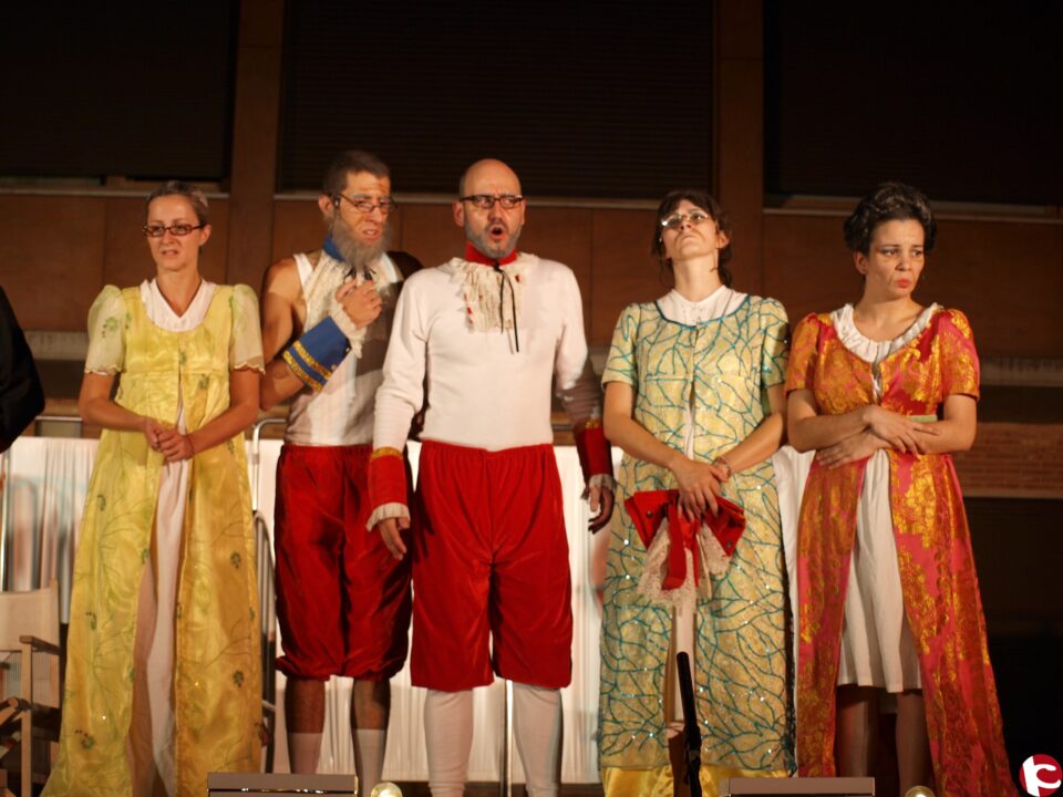 El Aula de Teatro de la UA representa "Aquel Fernando" en la Sede Universitaria de Biar