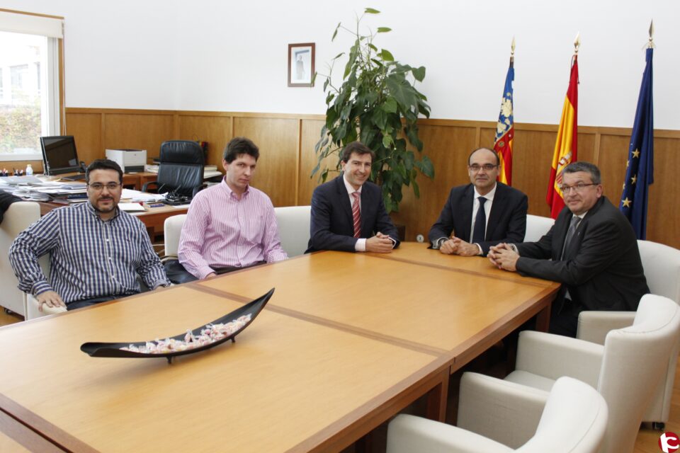 El rector se reúne con representantes del Colegio Oficial de Ingenieros Informáticos de la Comunidad Valenciana