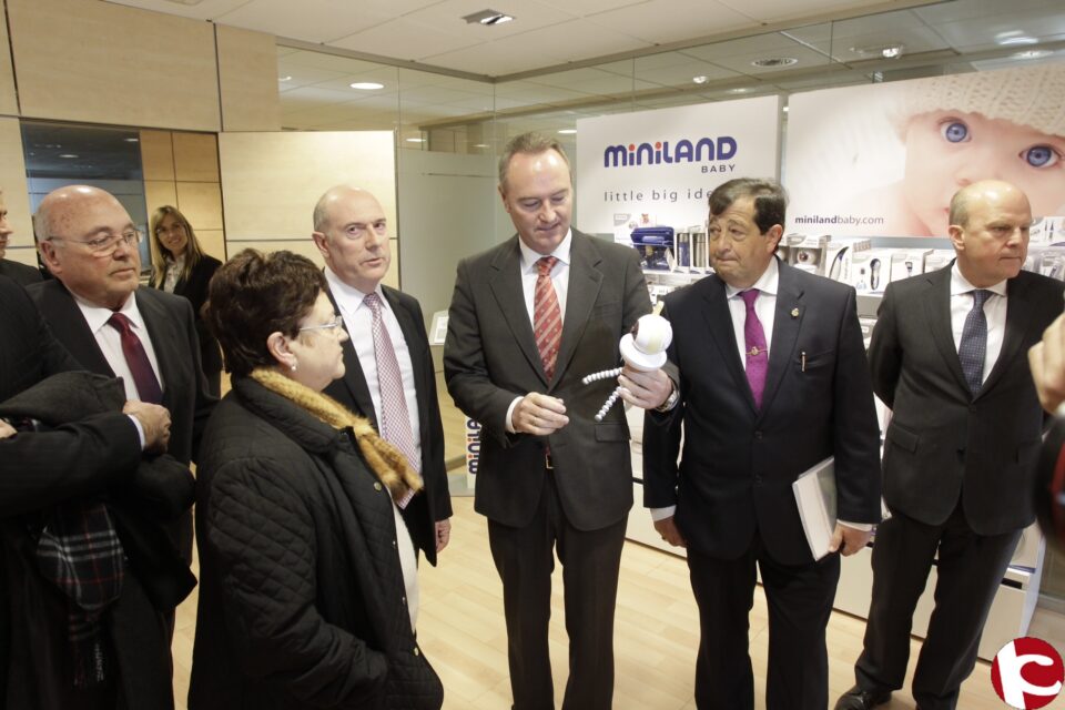 Fabra destaca la importancia del sector del juguete de la Comunitat como referencia internacional