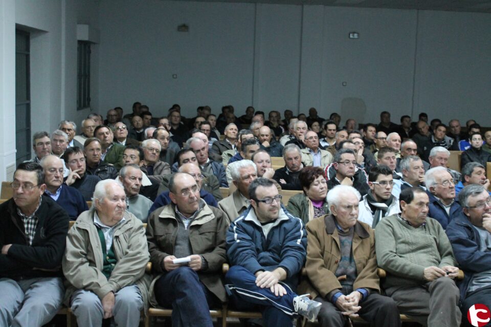 Los agricultores del Medio Vinalopó denuncian el asedio y la persecución de la Guardia Civil para imponerles multas