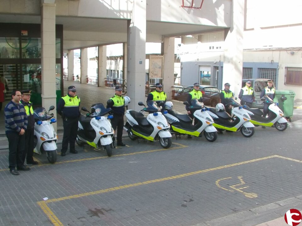 Petrer aumenta la Policía de Barrios hasta 6 efectivos que patrullarán a pie y en moto
