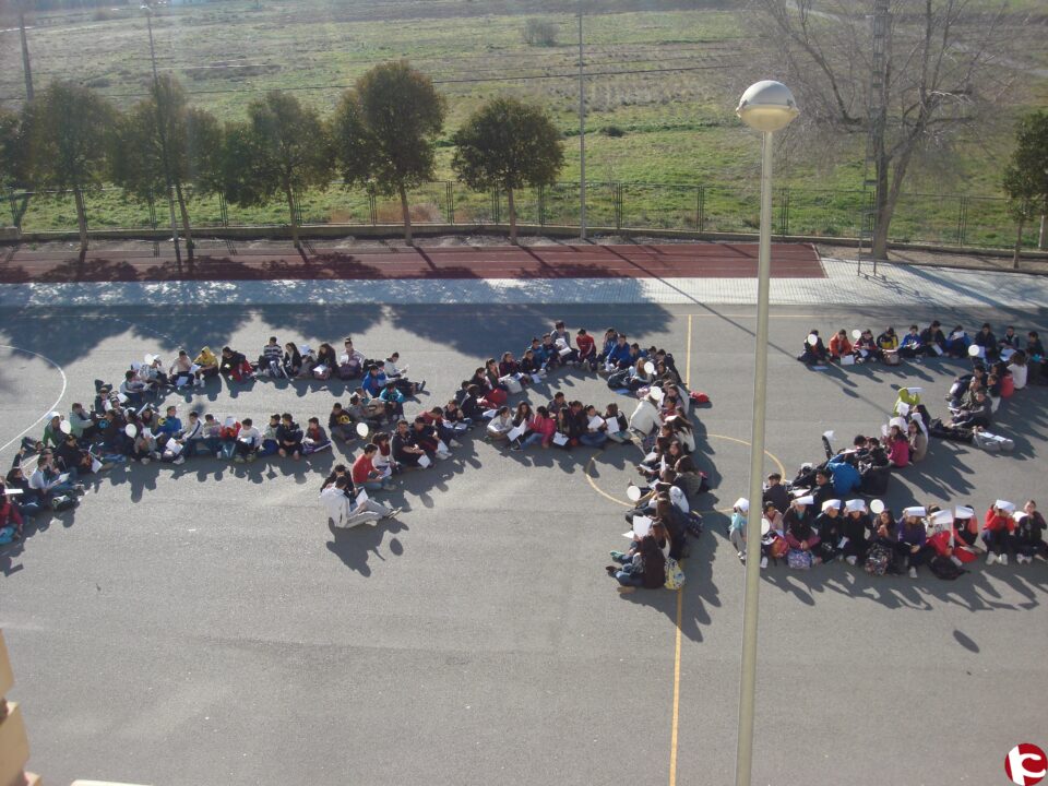 El IES NAVARRO SANTAFÉ DE VILLENA POR LA PAZ