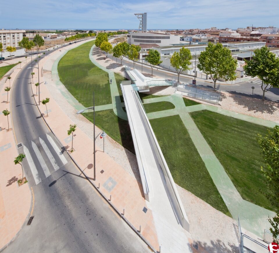 Un equipo de la Universidad de Alicante opta a un prestigioso premio mundial de obras en hormigón