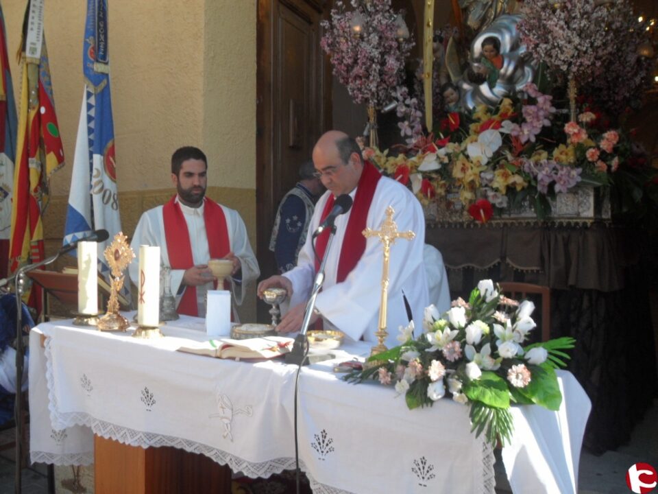 Misa de Gracia en la Plaza de San Blas y popular Rifa