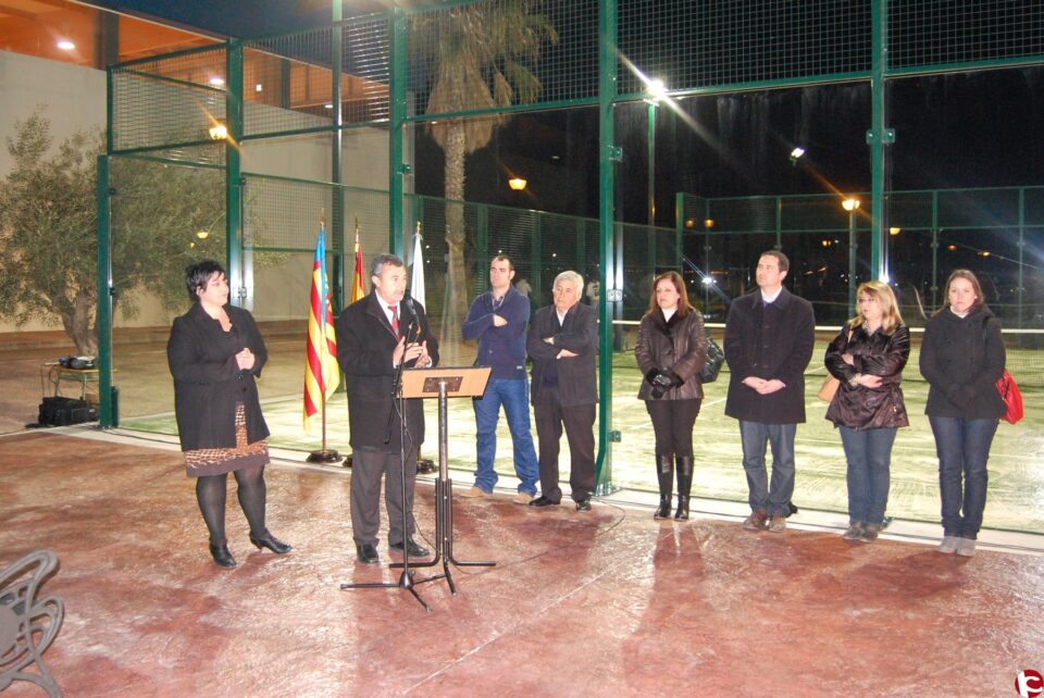 Monforte inauguró sus pistas de pádel