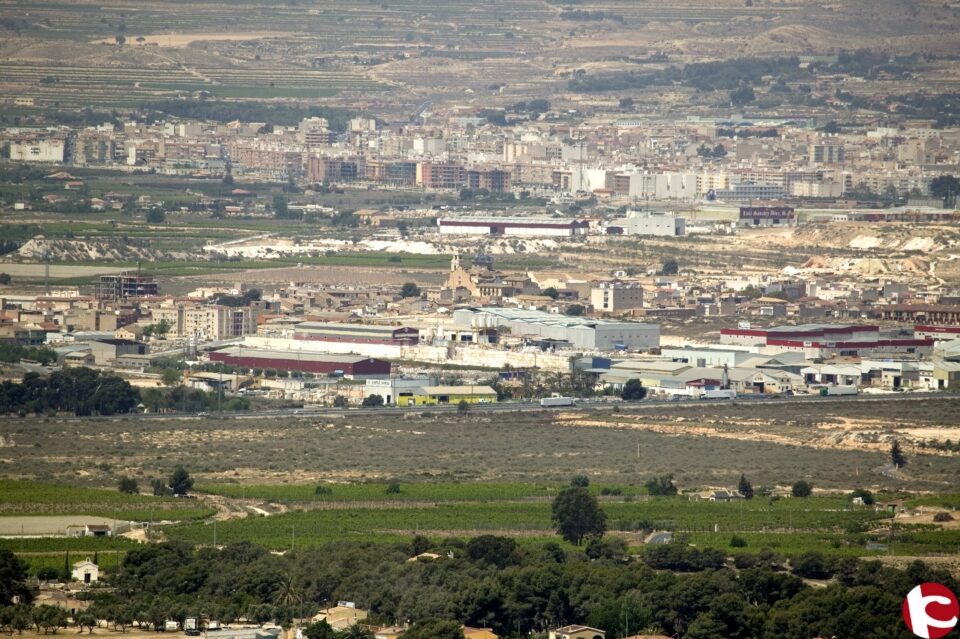 Monforte del Cid implantará la separación domiciliaria de los residuos domésticos y comerciales