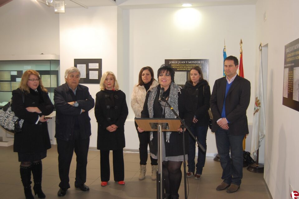 Se inaugura la exposición Jorge Juan y Monforte en la que explica la vinculación del sabio español con el municipio