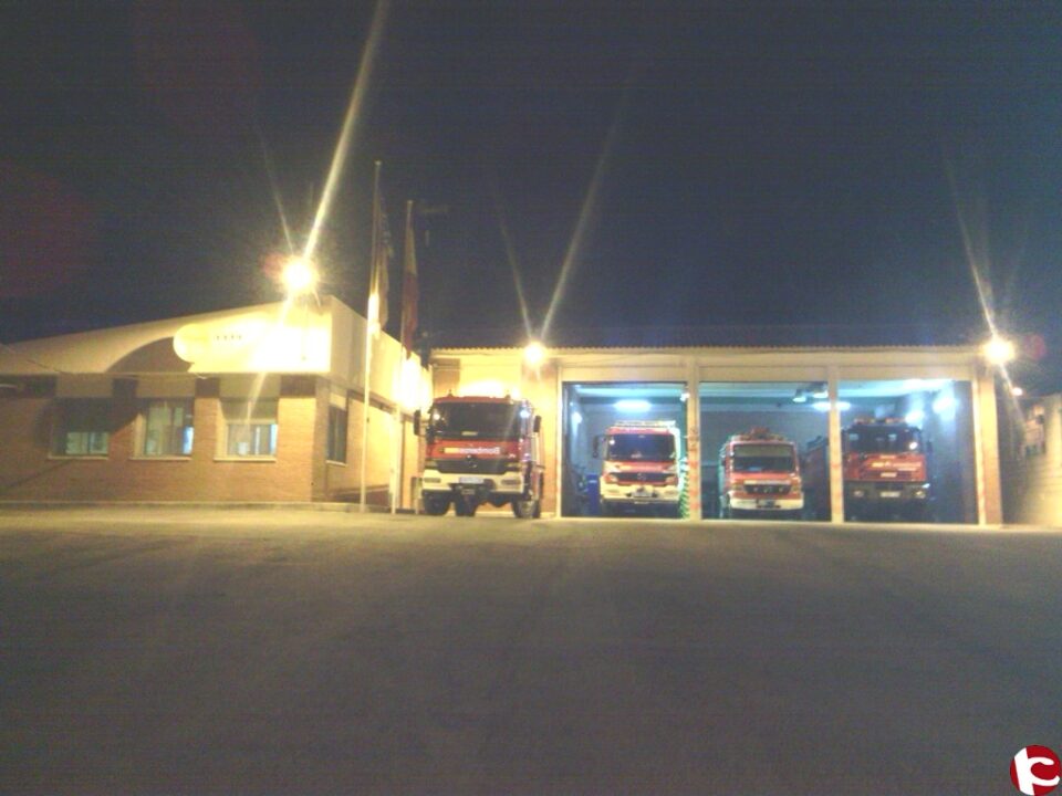 Un incendio de vivienda causa quemaduras a un vecino de Villena en su domicilio de la calle José María Soler Nº 25.