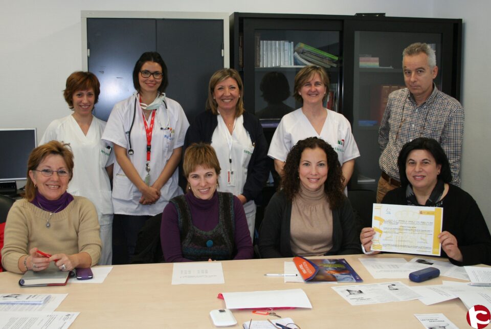 El Hospital Universitario de Elda recibe un diploma que acredita las buenas prácticas en la promoción de la lactancia materna