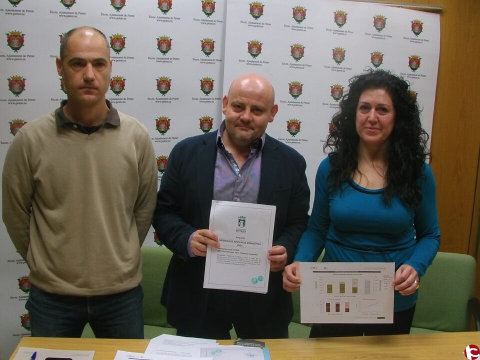 Petrer ahorra 195.000  en dos años con su plan municipal de eficiencia energética