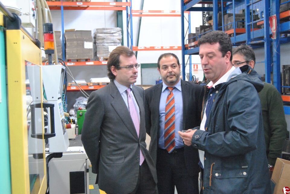 El director general del Instituto Valenciano de la Competitividad Empresarial visita Salinas y muestra su disposición a colaborar en las iniciativas del municipio