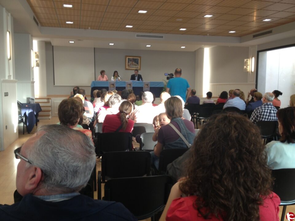 El Ciclo de exposiciones de artistas locales nos ofrece una muestra de Alfonso Miralles