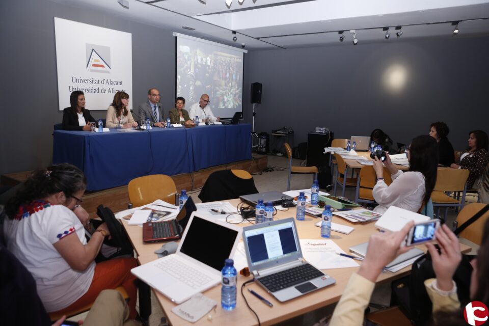 Especialistas de 23 instituciones coinciden en el papel estratégico de la UA en políticas de igualdad