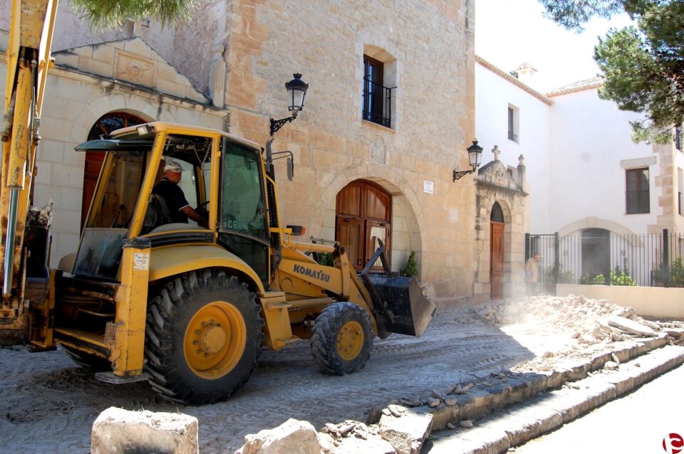 Inicio de las obras de acondicionamiento en la Plaza de Orito