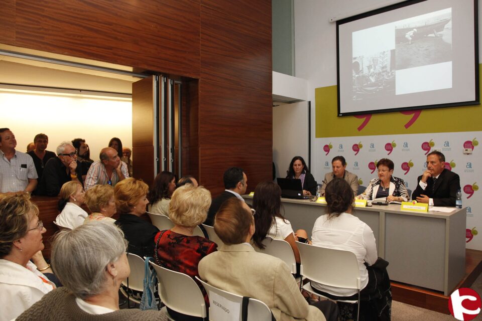 Presentacion Revista Canelobre