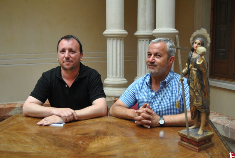 Varios artistas de Novelda participan en una muestra de escultura con la patrona de la ciudad como eje creativo