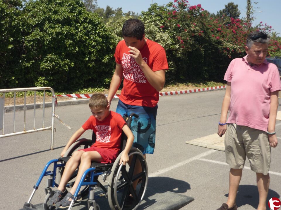 La Escuela de Verano de la UMH organiza unas jornadas de sensibilización sobre la discapacidad física y psíquica