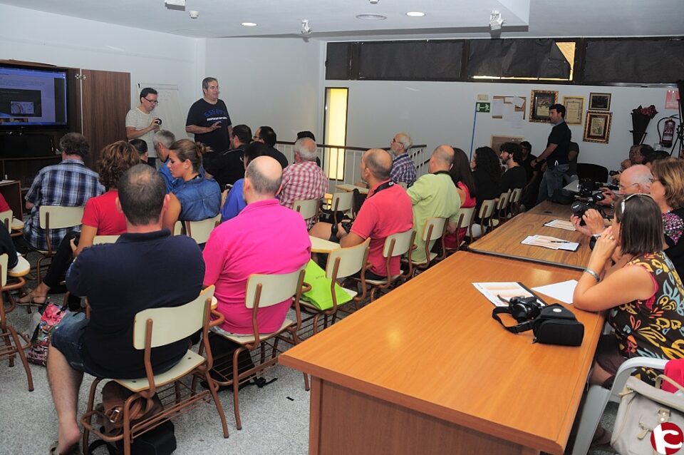 El Grup Fotogràfic de Petrer organiza un curso sobre Fotografía digital