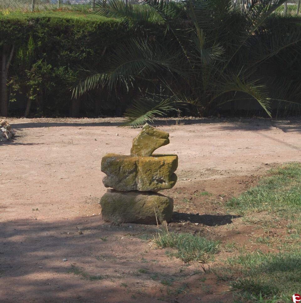 Un monfortino dona piezas arqueológicas para el Museo Íbero
