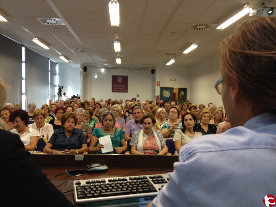 ALCOI. Comienza un año más con este Acto de Apertura el curso universitario para los seniors con un éxit