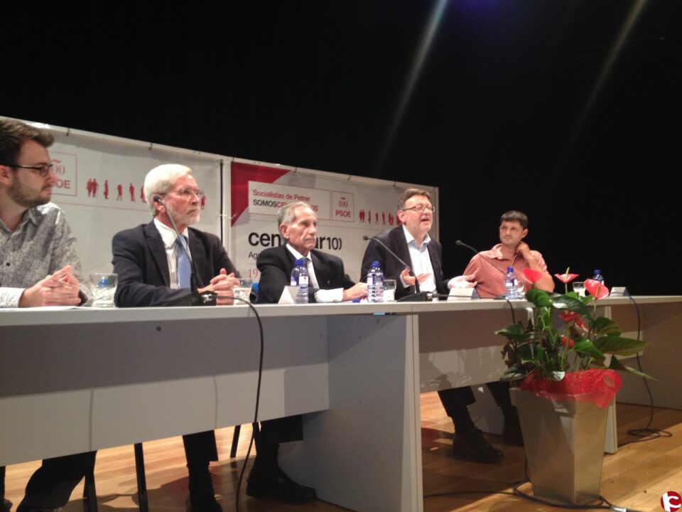 PSOE: Vicente Maestre vivió un emotivo homenaje en la clausura de los actos del centenario de la agrupación socialista