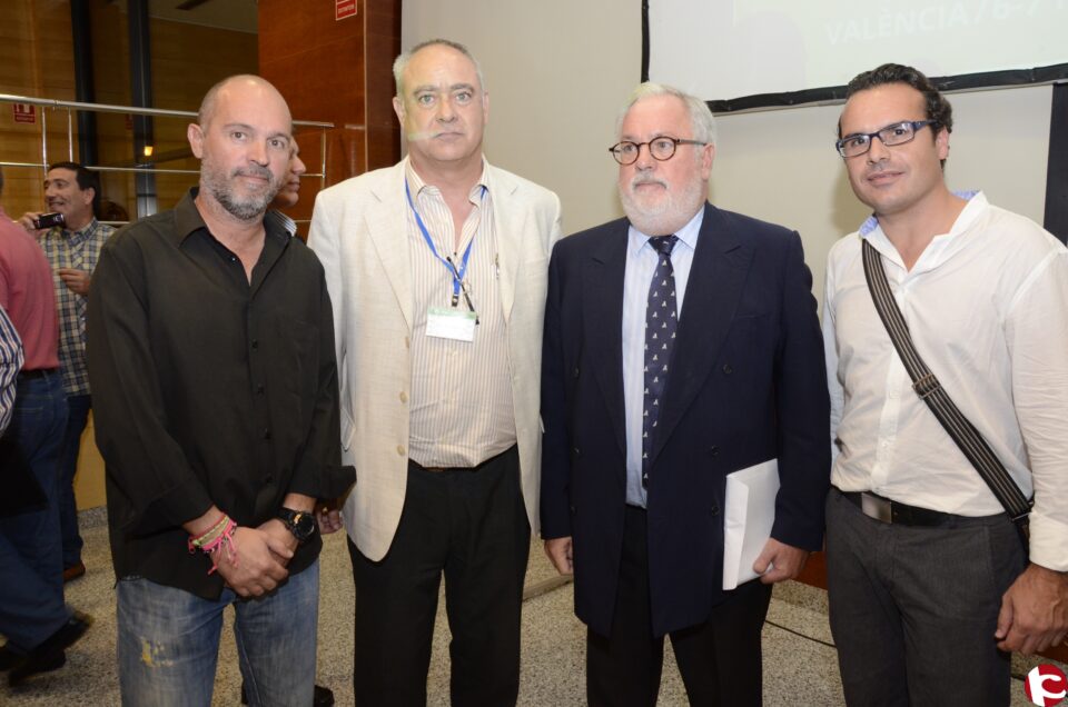 LA UNIÓ explica a Arias Cañete la situación de indefensión que se vive en la comarca alicantina desde que Agroseguro decidiera