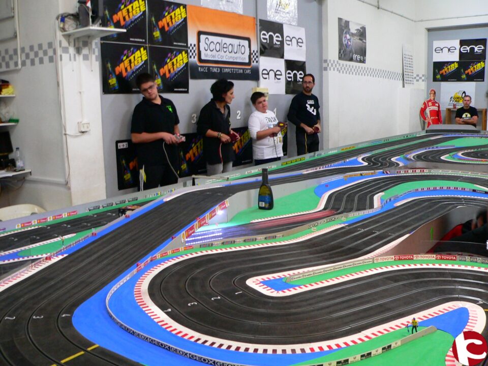 ÉXITO DE LOS EQUIPOS DEL CLUB SLOT ELDA EN EL CAMPEONATO DE RESISTENCIA DEL SURESTE.