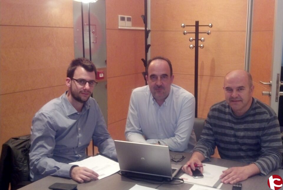 El PSOE entrega enmiendas a los Presupuestos Generales de la Generalitat para el 2014.
