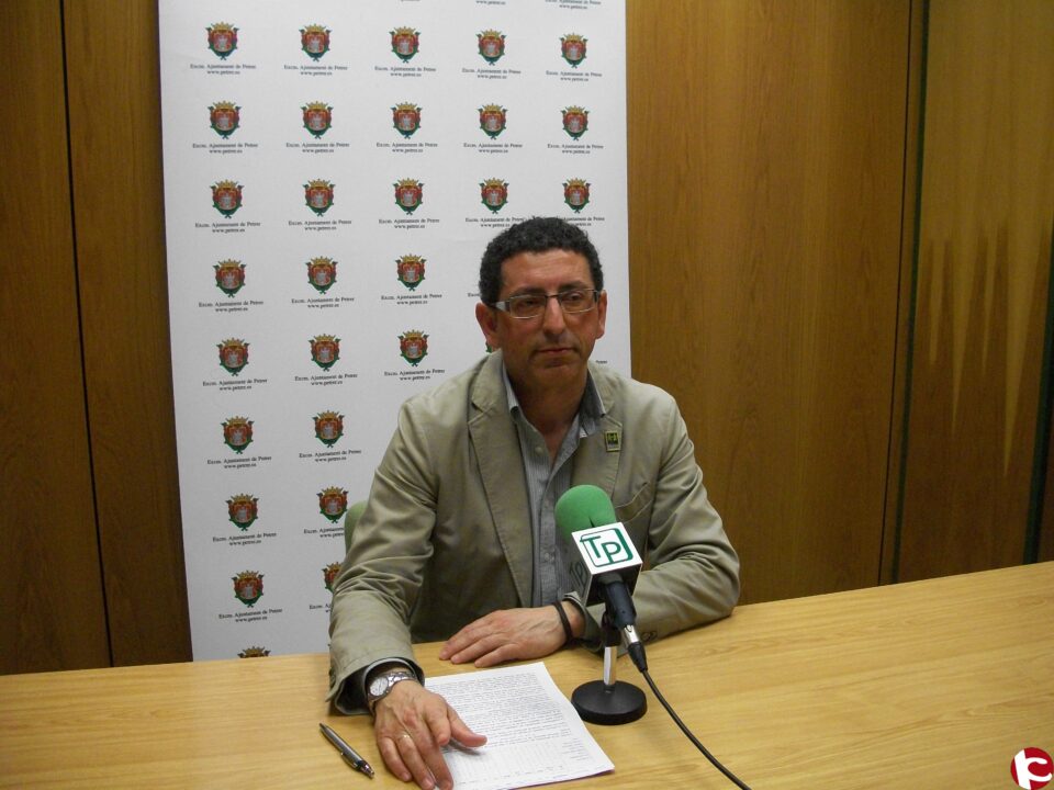 PSOE PETRER: El PSOE pide que el Ayuntamiento se haga cargo de la