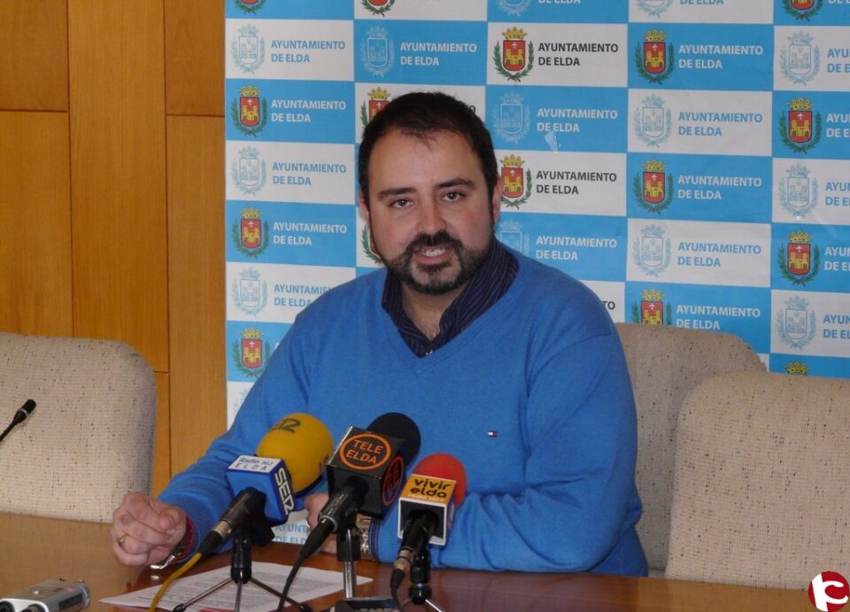 El grupo socialista insta al PP a solucionar los problemas del Mercado para no perjudicar la campaña navideña