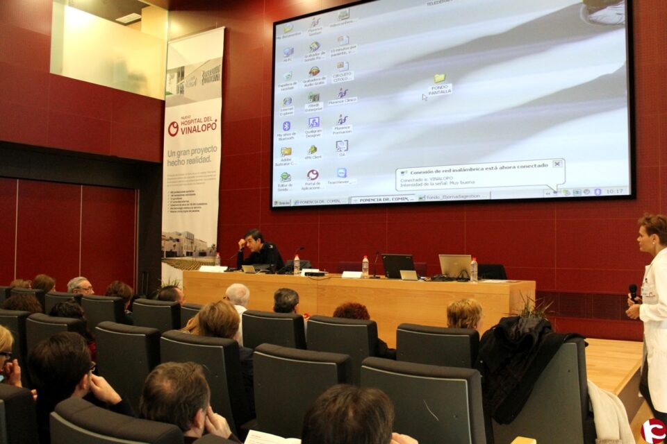 El Hospital del Vinalopó reúne a más de 100 profesionales de Atención Primaria