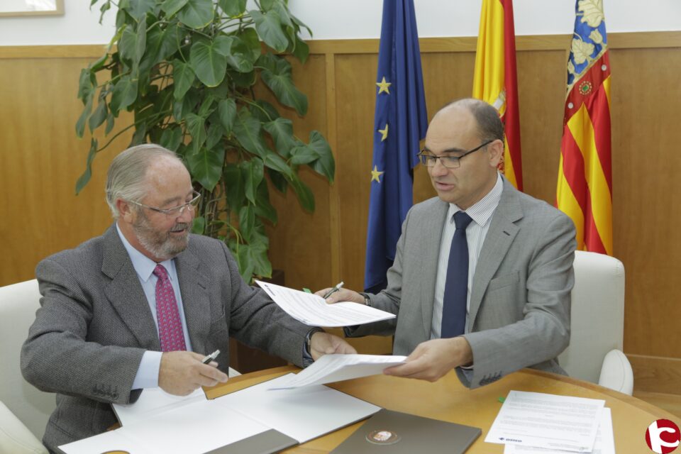 La UA y ASISA firman un convenio para llevar a cabo acciones de educación para la salud de las personas mayores