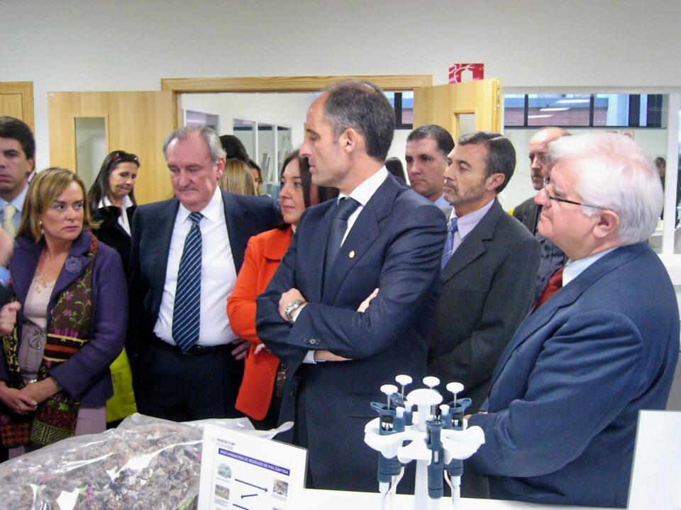 Pascual Díaz arropa al presidente de la Generalitat Valenciana en su visita a Inescop