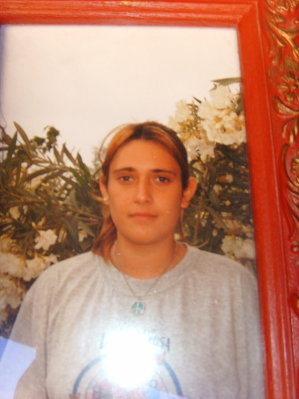 La Guardia Civil y vecinos buscan a una joven de Agost que desapareció el día de Navidad. Los padres y amigos suplican su regreso