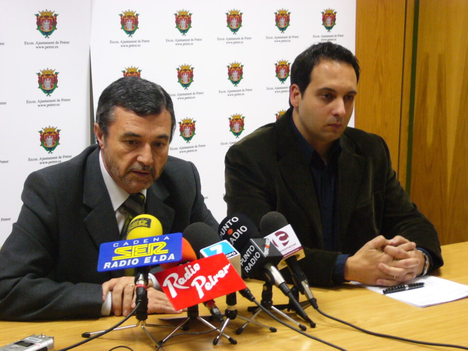 Petrer contará una vez al mes con una unidad móvil para renovar el DNI