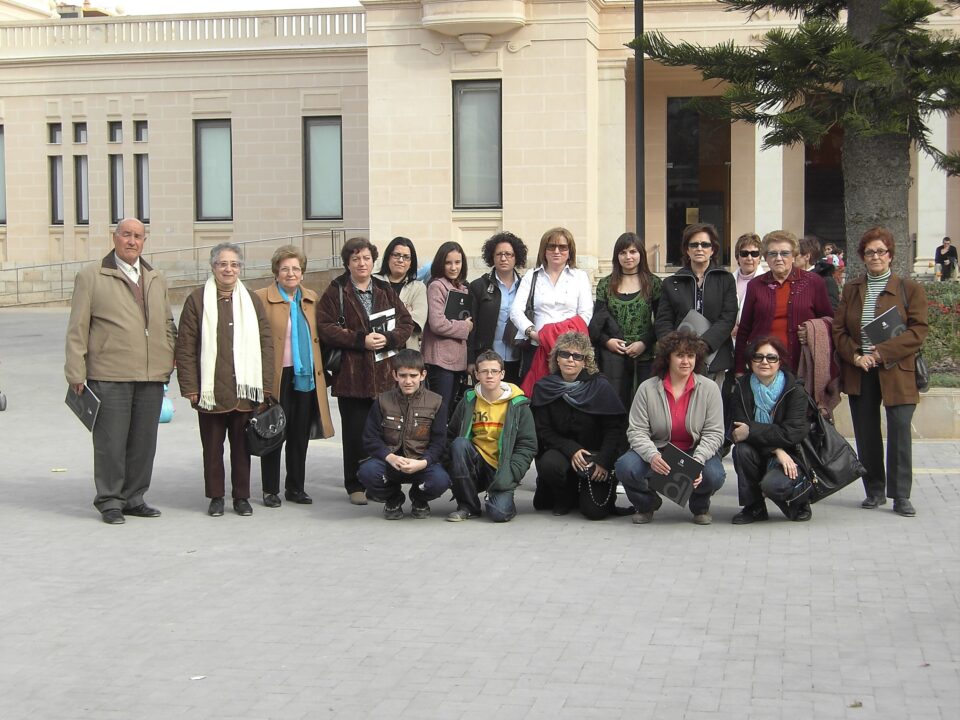 La concejalía de Cultura y Patrimonio organizó el domingo una visita al MARQ