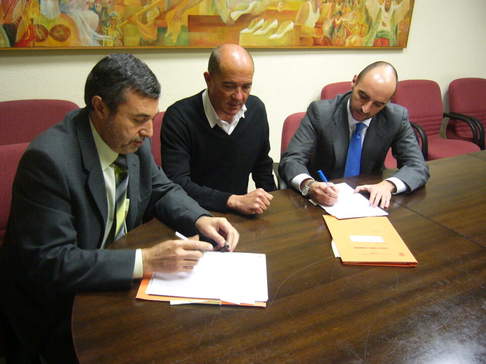 El Ayuntamiento firma un convenio para la remodelación de tres calles del Casco Histórico por valor de 150.000 euros