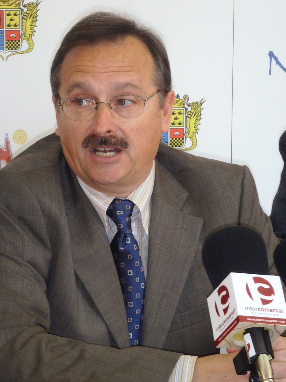 El alcalde "amenaza" con presentar una segunda denuncia contra el ex edil de fiestas