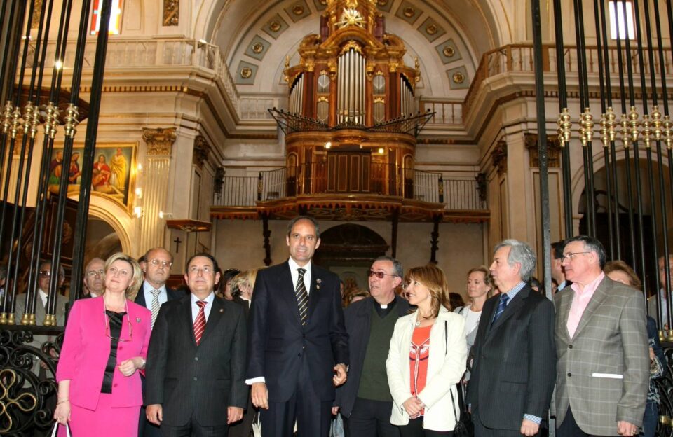 Camps se compromete a mantener el diálogo con los municipios de la Comunidad para escuchar y atender sus necesidades en materia de cultura