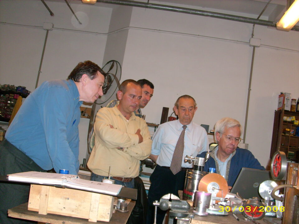 El director General de Endesa interesado en un proyecto de desarrollo del IES Navarro Santafé