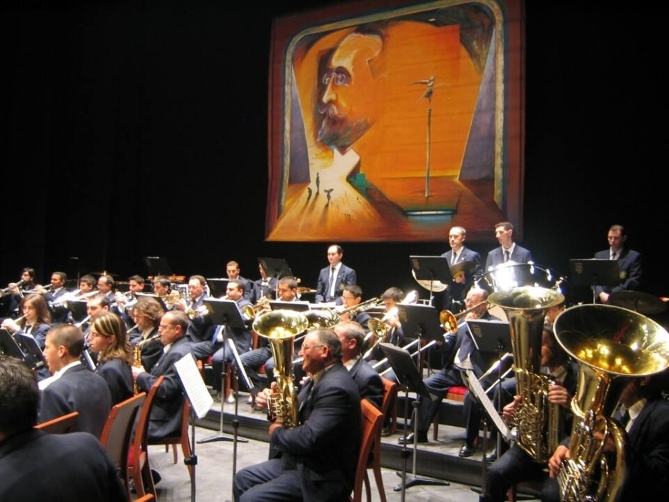 La Sociedad Musical Ruperto Chapí homenajea al gran compositor del que toma su nombre.