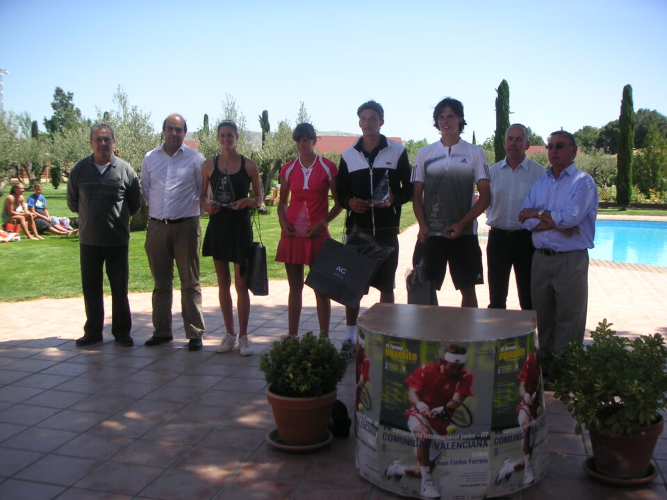 INFORMACIÓN SOBRE EL TORNEO INTERNACIONAL DE TENIS CELEBRADO EN VILLENA