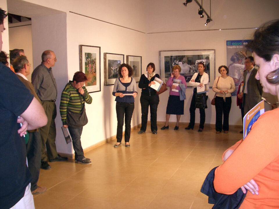 Caja Mediterráneo ha inaugurado en Beneixama la exposición El agua en el mundo