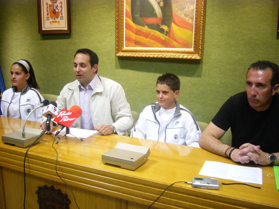 Dos niños de 11 años representan a Petrer en el Campeonato Nacional de Seguridad Vial que se disputará en Lugo