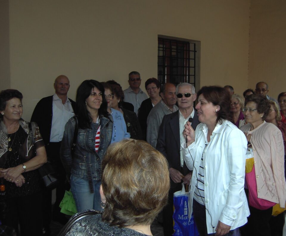 Más de 100 jubilados de Dolores visitan Monforte del Cid
